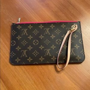 Louis Vuitton Neverful Bag Pouch